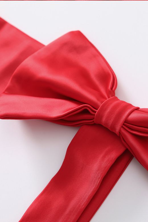 Woman wearing a figure flattering Odette Bodycon Lace Maxi Dress - Classic Black BODYCON COLLECTION