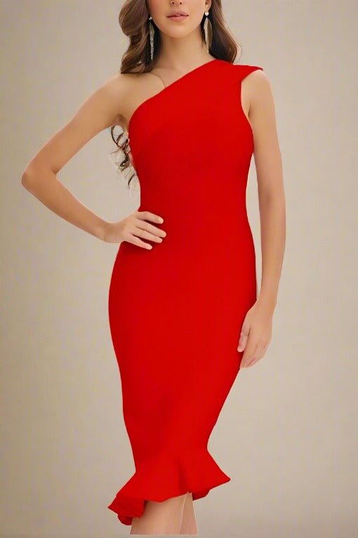 Woman wearing a figure flattering  Avery Bandage Dress - Lipstick Red BODYCON COLLECTION
