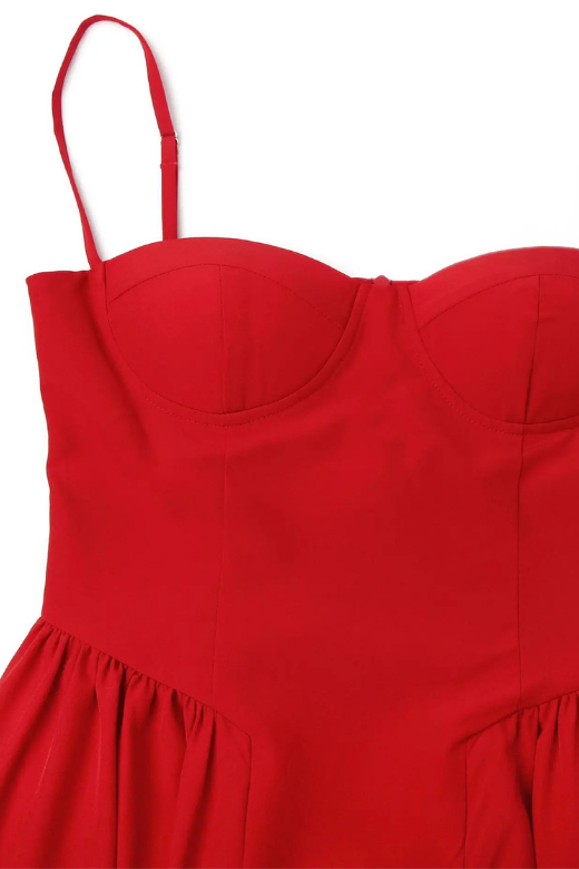 Woman wearing a figure flattering  Everly Midi Dress - Lipstick Red BODYCON COLLECTION