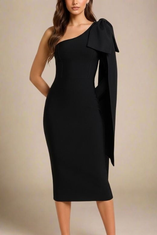 Woman wearing a figure flattering  Lela Long Sleeve Bandage Midi Dress - Classic Black BODYCON COLLECTION