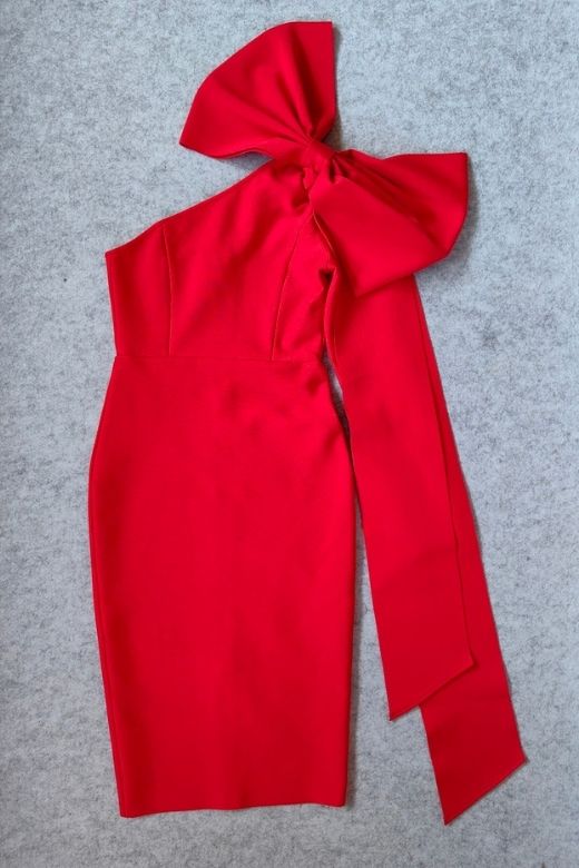 Woman wearing a figure flattering  Lela Long Sleeve Bandage Midi Dress - Lipstick Red BODYCON COLLECTION